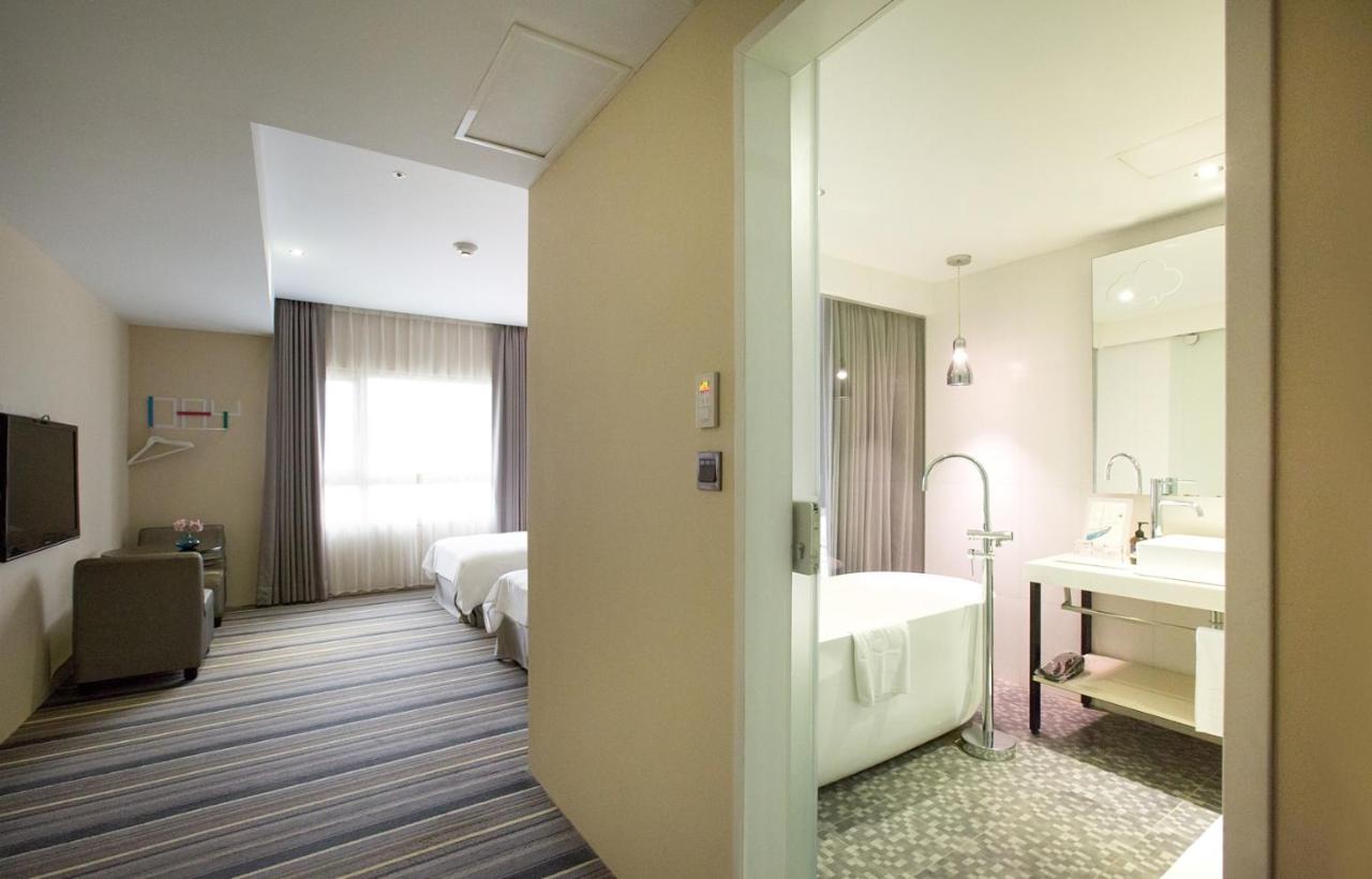 Hotelday Tamsui Buitenkant foto